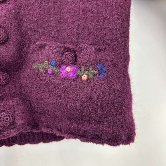 Vintage Pendleton Girls M 100% Wool Cardigan Sweater Embroidered Floral - Picture 16 of 16